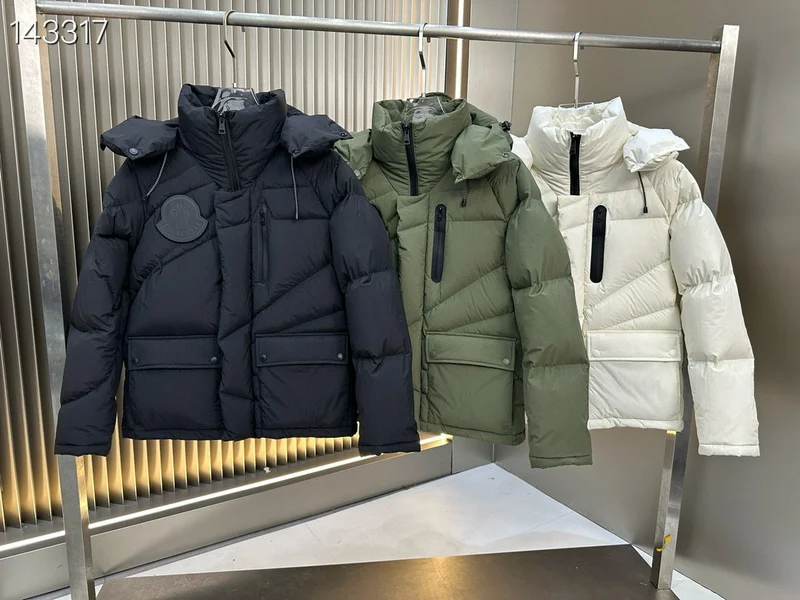 Moncler sz1-5 26yr270 (1)